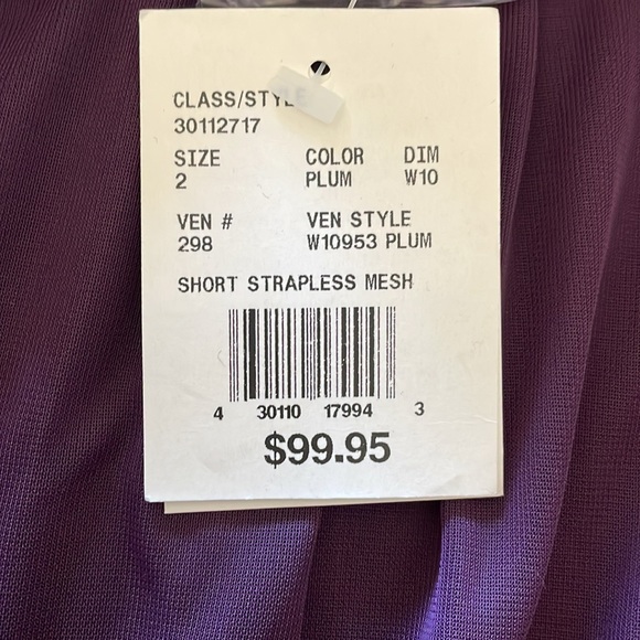 David’s Bridal Bridesmaid/Homecoming Dress - Picture 3 of 3